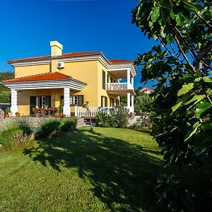 Bed & Breakfast Mirela, Vrbnik (Primorje-Gorski Kotar)